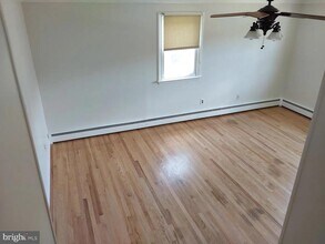 121 E 5th St in Lansdale, PA - Building Photo - Building Photo