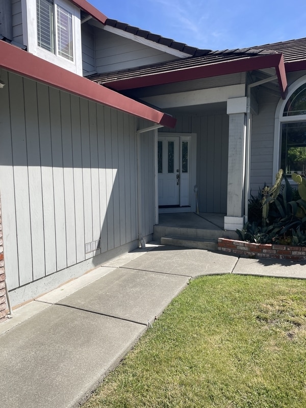 7309 Roxanne Ln in Rohnert Park, CA - Building Photo - Building Photo