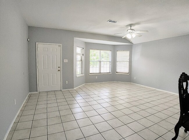 104 Tarango Ln in Irving, TX - Building Photo - Building Photo