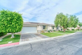 82950 Vincent Dr in Indio, CA - Foto de edificio - Building Photo
