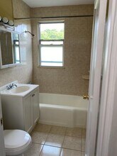 1 Burbank St in Yonkers, NY - Building Photo - Building Photo