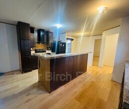 12182 State Hwy 64 in Tyler, TX - Building Photo - Building Photo