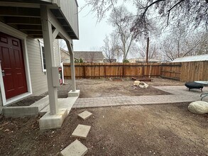 524 Cheney St in Reno, NV - Foto de edificio - Building Photo