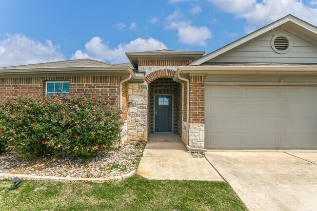 201 Red Matador Ln in Leander, TX - Building Photo - Building Photo