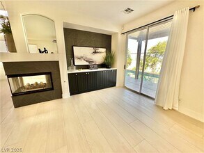 10637 Turquoise Valley Dr in Las Vegas, NV - Building Photo - Building Photo