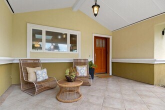 1098 Muir Way in Los Altos, CA - Building Photo - Building Photo