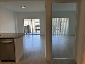 3410 Coral Wy in Miami, FL - Building Photo - Building Photo