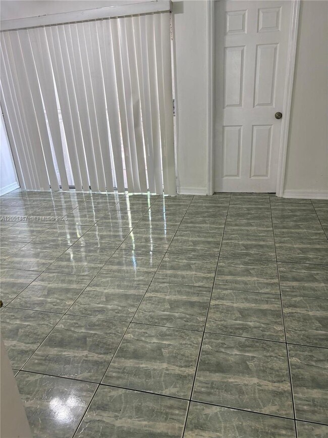 270 NE 142nd St in Miami, FL - Building Photo - Building Photo