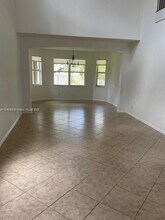 4421 Seneca Ave in Weston, FL - Building Photo - Building Photo