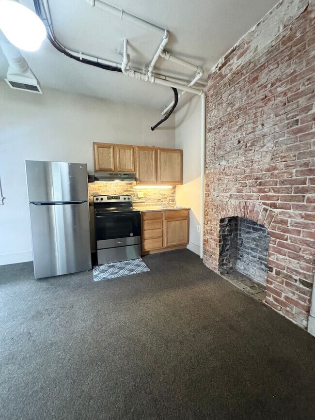 112 N 38th Ave