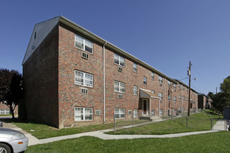 Chestnut Heights Apartments in Harrisburg, PA - Foto de edificio - Building Photo