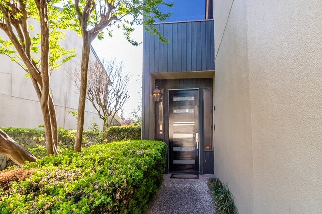 property at 1112 Bering Dr