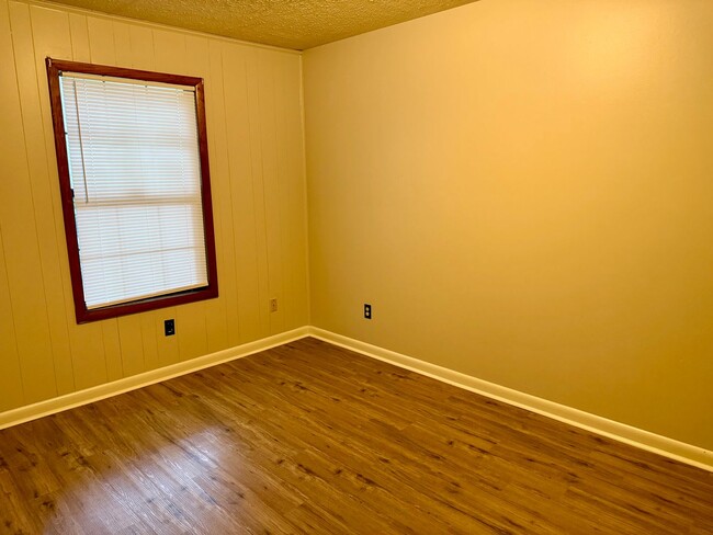 560 E Maple St in Nashville, TN - Building Photo - Building Photo