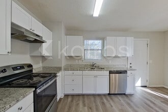 1117 Moonglow Cir in Birmingham, AL - Building Photo - Building Photo