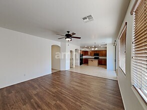 18015 W Carol Ave in Waddell, AZ - Foto de edificio - Building Photo