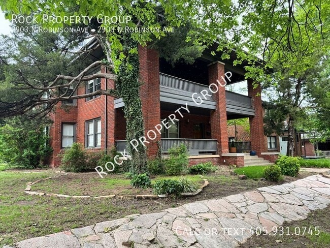 property at 2903 N Robinson Ave