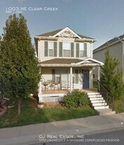 1003 NE Clear Crk