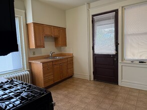 1629 W Broad St in Bethlehem, PA - Building Photo - Building Photo