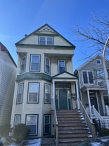 1507 W Henderson St in Chicago, IL - Building Photo