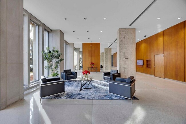 4800 S Chicago Beach Dr in Chicago, IL - Building Photo - Building Photo