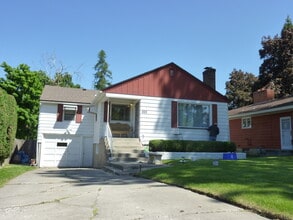 825 E 35th Ave in Spokane, WA - Foto de edificio - Building Photo
