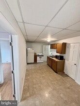 15 N Washington St in Berkeley Springs, WV - Foto de edificio - Building Photo