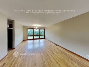 5525 Ann Marie Ln in Oak Forest, IL - Building Photo - Building Photo