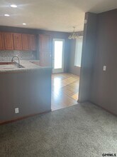 10011 S 100th Cir in La Vista, NE - Building Photo - Building Photo