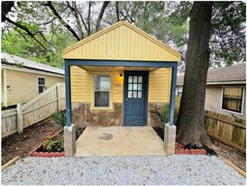 424 E Velma Ave in Springdale, AR - Building Photo