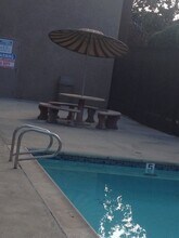 1450 Locust Ave in Long Beach, CA - Building Photo - Building Photo