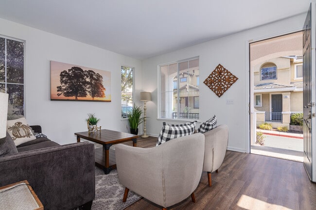 411 Canyon Ct in Vallejo, CA - Building Photo - Building Photo