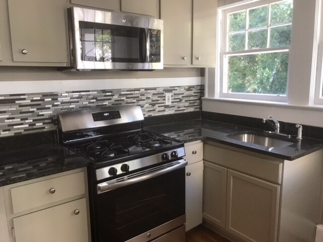 564 Mellview Ave SW in Atlanta, GA - Building Photo - Building Photo