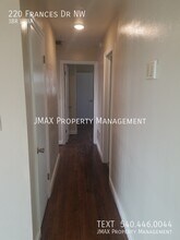 220 Frances Dr NW in Roanoke, VA - Building Photo - Building Photo