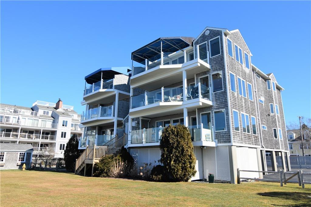 3 Kirwins Ln in Newport, RI - Building Photo