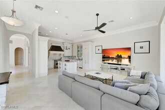 2052 Isla Vista Ln in Naples, FL - Building Photo - Building Photo