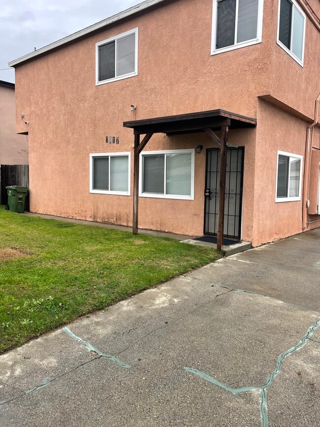 property at 1914 22nd St