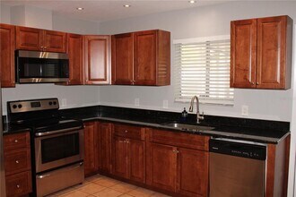 4024 13th Ave W in Bradenton, FL - Building Photo - Building Photo