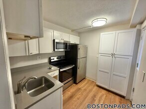 50 Mill St in Woburn, MA - Building Photo - Building Photo