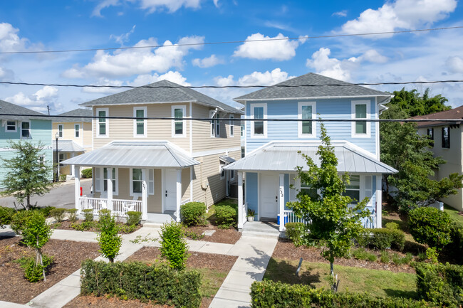 The Crossing at Winter Park in Winter Park, FL - Building Photo - Building Photo