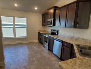 1081 Citrus Landings Blvd in Davenport, FL - Building Photo - Building Photo
