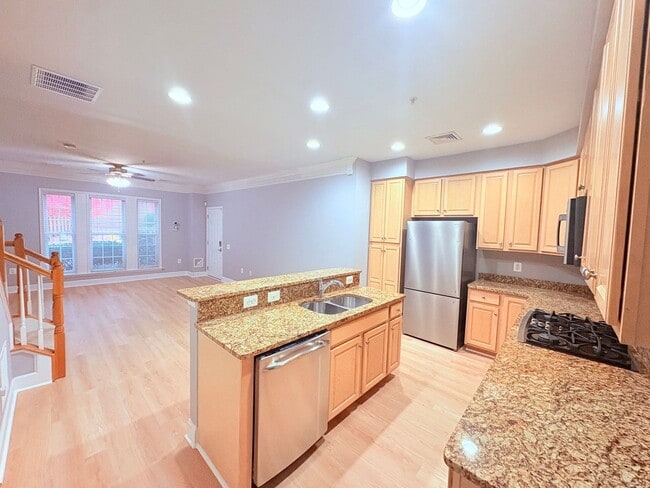 2396 Brookmoor Ln in Woodbridge, VA - Building Photo - Building Photo