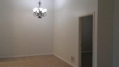 3217 Andrews Ave, Unit A in Naples, FL - Building Photo - Building Photo