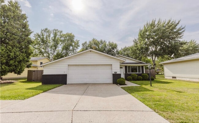 property at 16940 Howe Rd