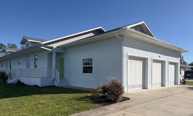 226 Boundary Blvd in Rotonda West, FL - Building Photo - Building Photo