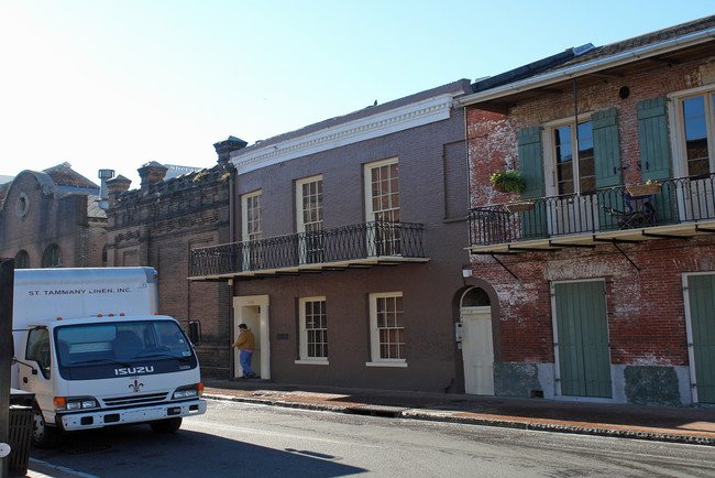 1018 Bienville Ave in New Orleans, LA - Foto de edificio - Building Photo