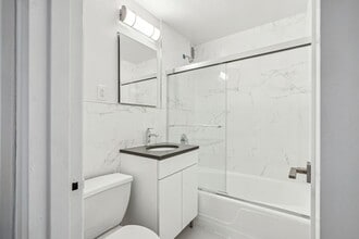 2400 Webb Ave in Bronx, NY - Building Photo - Building Photo