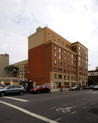 Larkspur Plaza in New York, NY - Building Photo - Building Photo