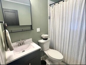 43 Burdette Addition Rd in Point Pleasant, WV - Foto de edificio - Building Photo