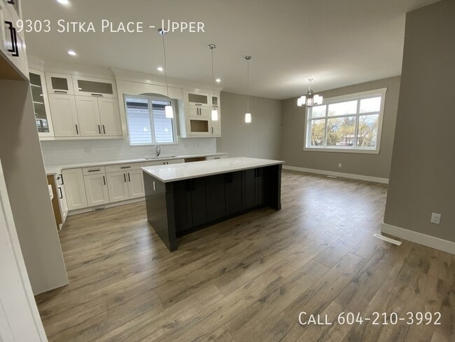 9303 Sitka Pl in Chilliwack, BC - Building Photo - Building Photo