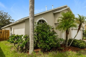 4159 Shadow Creek Cir in Oviedo, FL - Building Photo - Building Photo